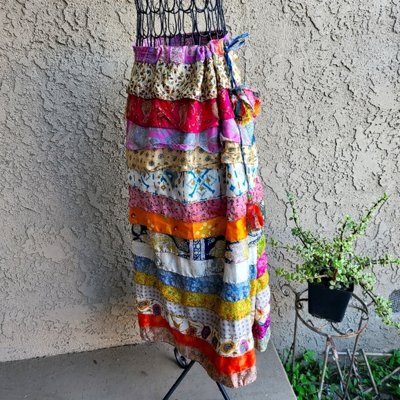 Silly Yeti Silk Ruffle Skirt - Picture 2 of 5